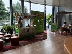 -奔驰上海利星(七宝店)