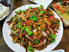 -萨宁音登锡伯风味餐厅(一楼店)