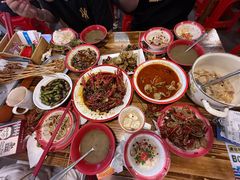 -冶建镜子·老南昌大排档·江西虾王(总店)