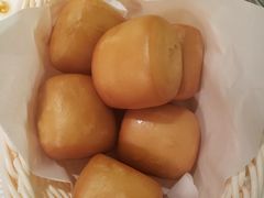 炸馒头-新加坡海鲜共和(名胜世界圣淘沙海滨坊)