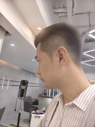 -秦·专注剪发