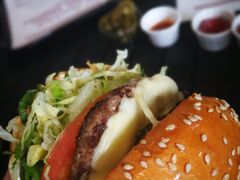 -The Habit Burger Grill 哈比特汉堡(爱琴海店)