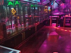 -MEGA PARTY CLUB