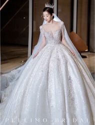 -派丽莫Pellimo原创设计婚纱品牌