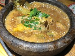白洋淀石锅嘎鱼-小放牛炒菜馆(中山路乐汇城店)