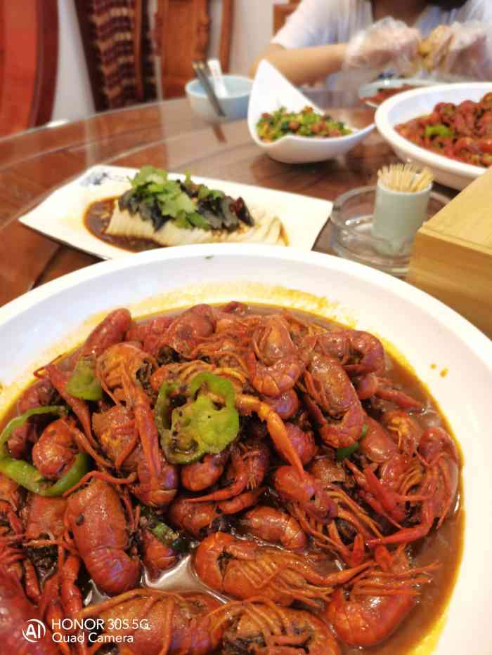 红福楼酒楼(京华苑店)-"不大起眼的门面却别有洞天 内里场地蛮大的.