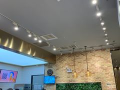 等位区-CoCo都可(合生汇店)