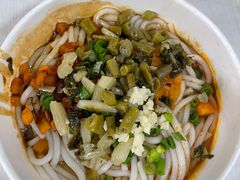 -球场热干面老店