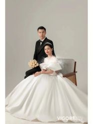 -雪中彩影婚纱摄影·微光艺术中心