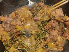 -咱屯子铁锅炖直营店(保利店)