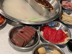 -老成都市井火锅阿泥頭火锅公司(海宁长安佳源中心广场店)