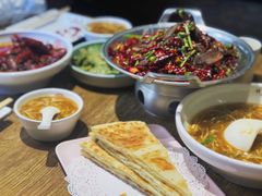 -叶派龙虾•招牌香辣蟹·海鲜(中海国际店)