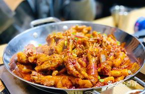 Signature Sesame Sauce Chicken Feet