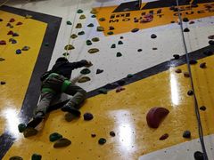 -问山MountQuest攀岩馆