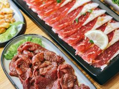 柠檬香草黑椒牛五花-小米烤肉-泥炉炭烤(常营店)