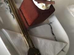 -UNI UNI(环亚凯瑟琳店)