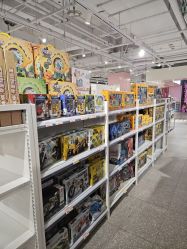 -嗨本可潮玩仓(大兴大悦春风里店)