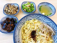 素油香菇-朱洪元苏式面馆(绿宝广场店)