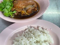 -Kha Mu Charoensang(Silom)