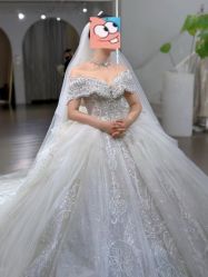 -艾米丽婚纱礼服
