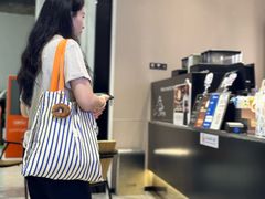 -瑞幸咖啡(岗厦北地铁站东区店)