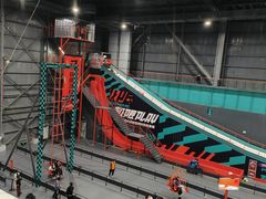 -极限PLAY运动娱乐新世界·团建派对表演休闲馆·室内高空游乐园