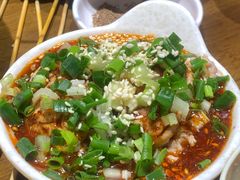 -爱尚吃惑钵钵鸡餐饮店(商业后街店)