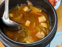-亲昵春川鸡排(韩国美食街店)