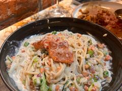 腌制三文鱼芦竹笋意面-BROWNSTONE布朗石西班牙餐厅(富城店)