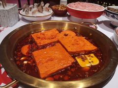 -小天鹅火锅·一线江景洪鼎旗舰店(洪崖洞店)