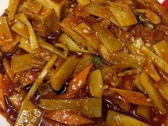 -金牌餐厅·天津菜·八珍豆腐·老爆三(瓷房子店)