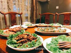 -三两春肚肺汤(崂山路店)