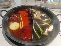 -伍师兄市井火锅(东部星悦天地店)
