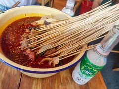 -拈签一笑黄牛肉辣卤串串
