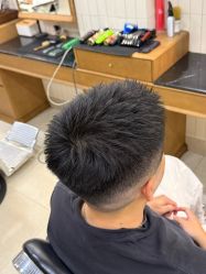 -MARTIN'S BARBER SHOP男士理发馆