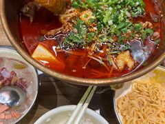 -成都你六姐·牛肉冒菜(城市集市合生汇店)