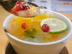 银耳桃桃-炖物24章·顺时轻养茶(杭州保利时光里店)