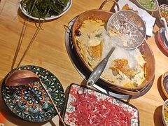 -洱火云南酸菜牛肉火锅(石景山当代商城店)