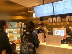 -奈雪的茶(湖滨银泰in77C区PRO店)