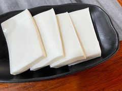 椰汁糕-黄师奶甜品店