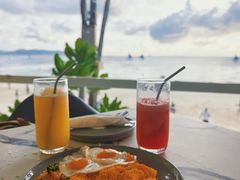 -The Sunny Side Cafe Station 1