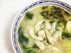 招牌黄鱼面-明呈黄鱼面馆(斜土路店)