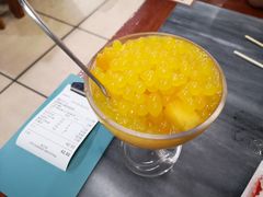 杨枝甘露-黄师奶甜品店