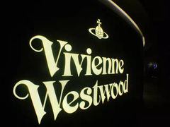 -Vivienne Westwood(上海来福士广场店)