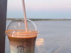-抱抱地球咖啡馆(国家海洋博物馆店)