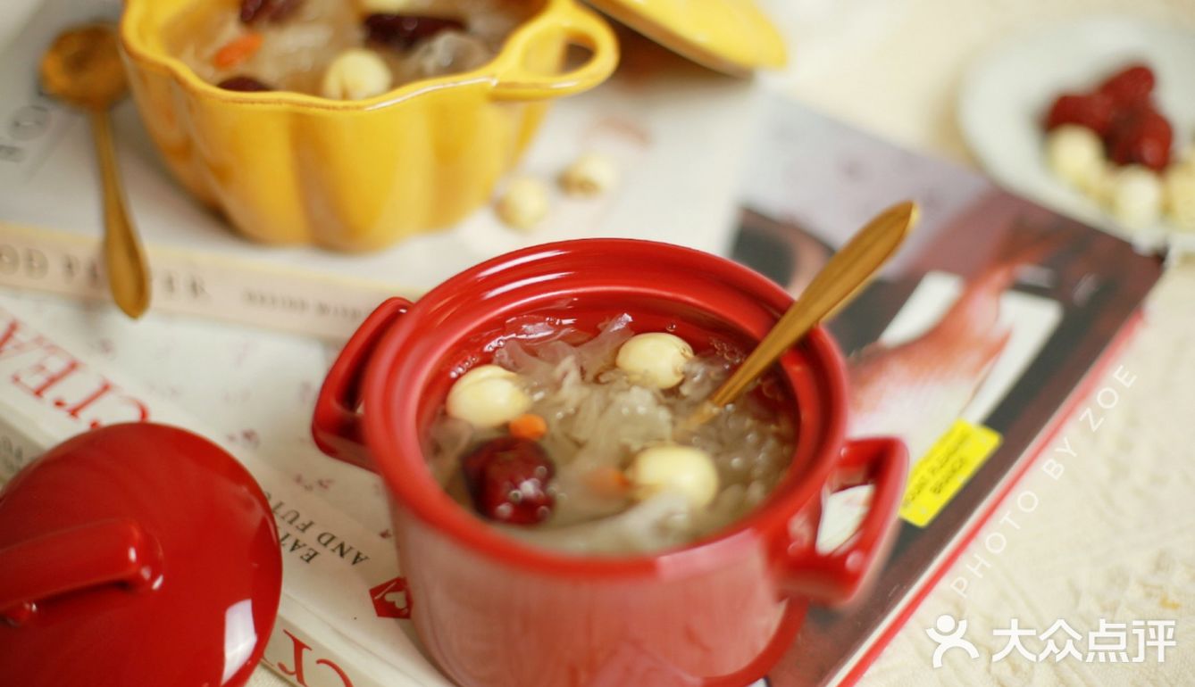 Zoe小厨房 | 懒人必备电饭煲滋补养颜红枣银耳莲子羹