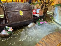 -老滇山寨•云南特色菜•地方菜•民族风情歌舞表演(金碧店)