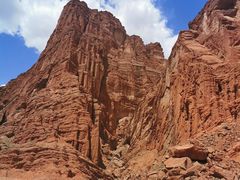 -天山神秘大峡谷