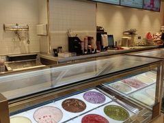 -哈根达斯(芳圆里店)
