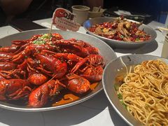 -巴厘龙虾·榜首油焖大虾(音乐学院·沿江酒馆店)